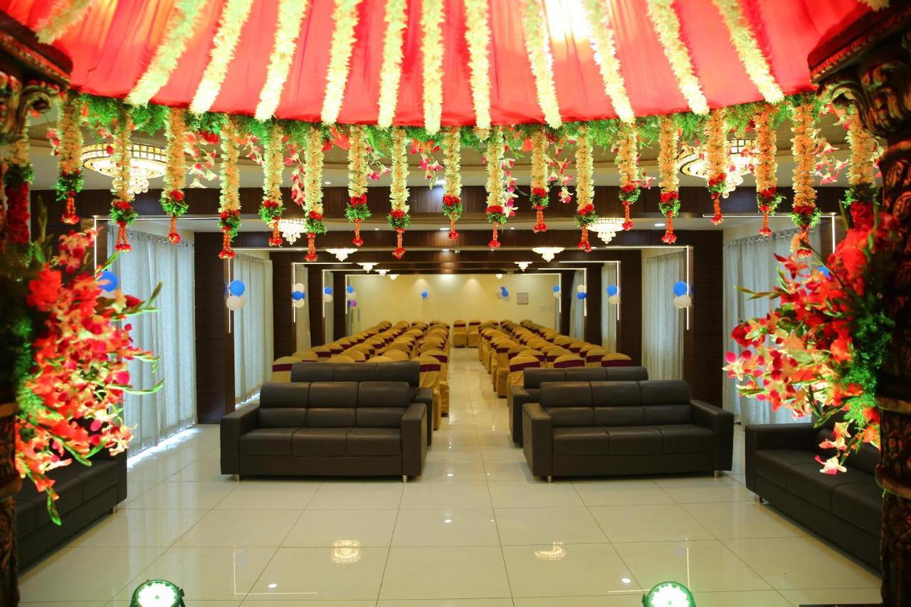 Hotel Maruthi Inn Nirmal  Exteriér fotografie