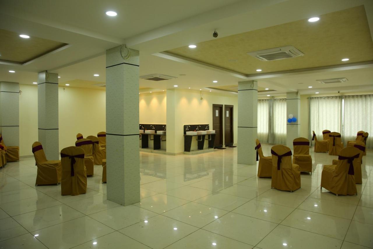 Hotel Maruthi Inn Nirmal  Exteriér fotografie