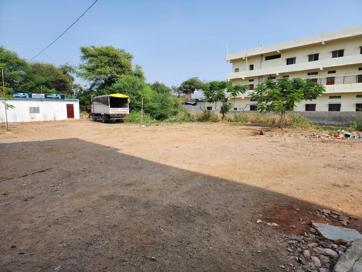 Hotel Maruthi Inn Nirmal  Exteriér fotografie
