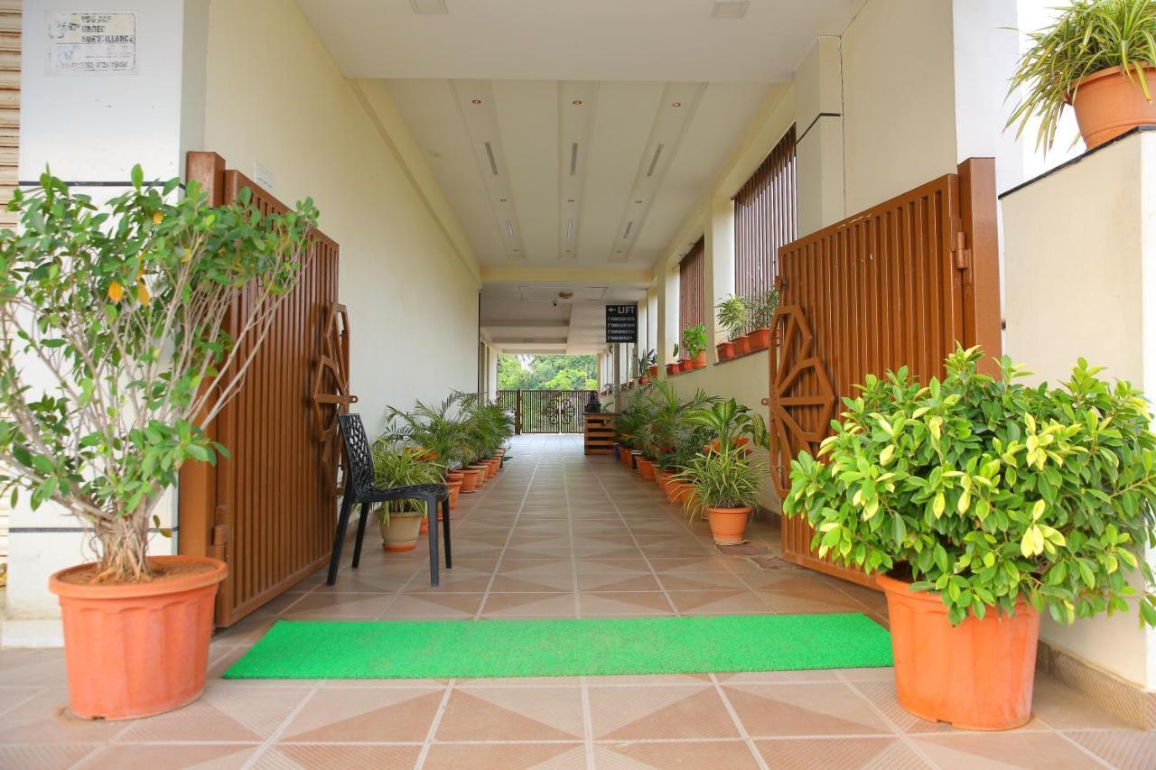 Hotel Maruthi Inn Nirmal  Exteriér fotografie