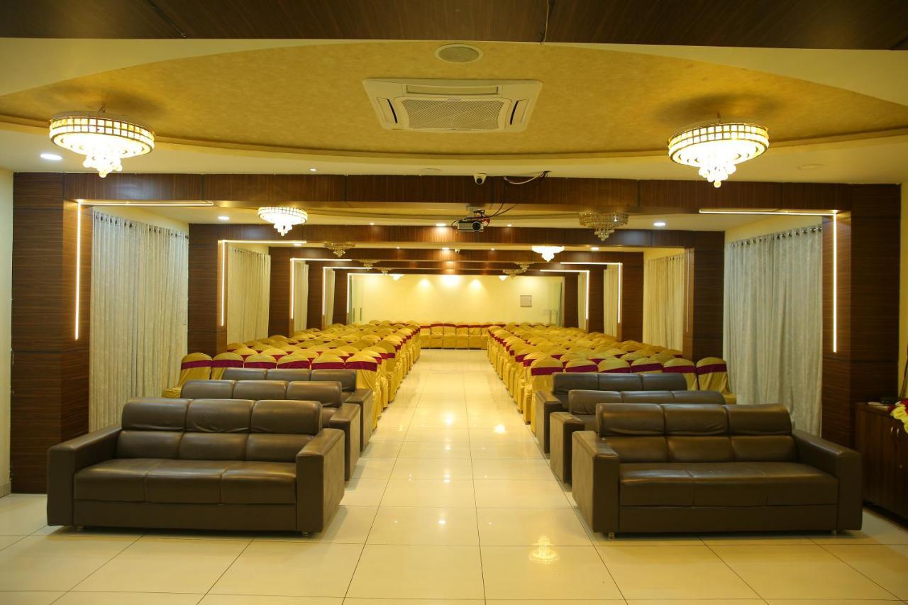 Hotel Maruthi Inn Nirmal  Exteriér fotografie