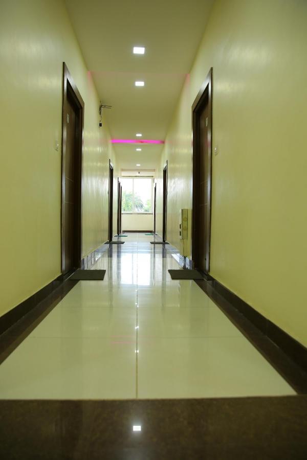 Hotel Maruthi Inn Nirmal  Exteriér fotografie